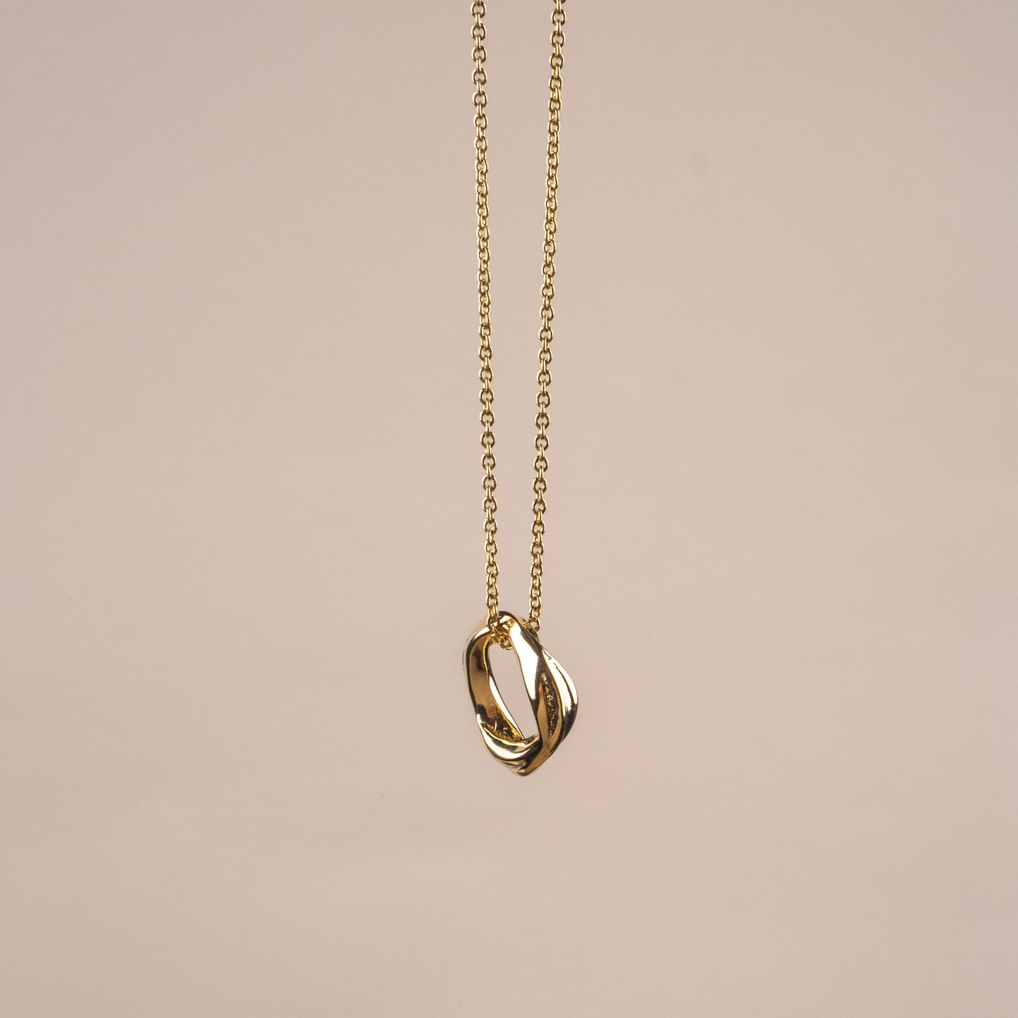 Collier Aria